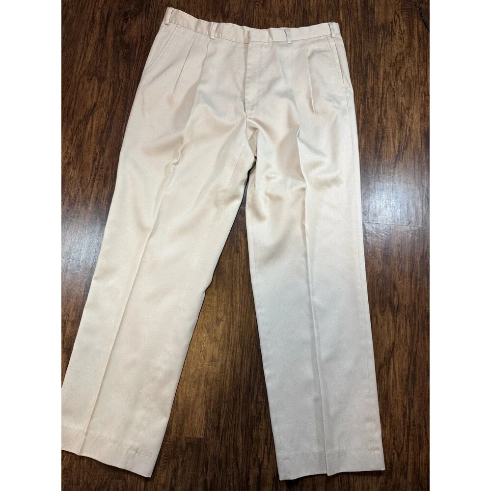 LL Bean Men’s Pants 38 X 32 Khaki Pleated Front Made In USA